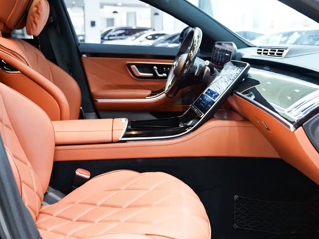 Mercedes-Benz Maybach S-Class 2023 — фото 13
