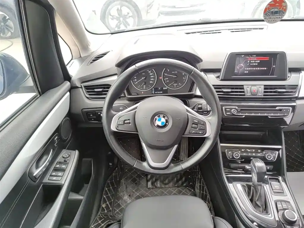 BMW 2 Series Active Tourer 2016 — фото 11