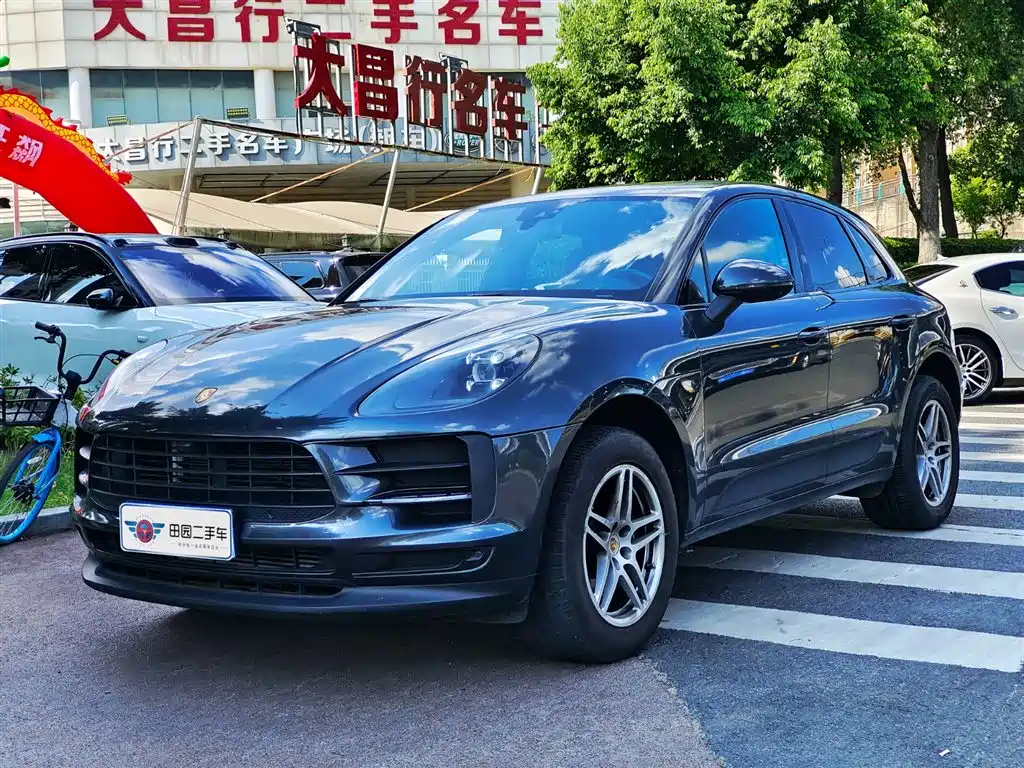 Porsche Macan 2021 — фото 1