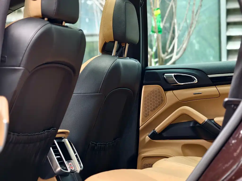 Porsche Cayenne 2015 — фото 13
