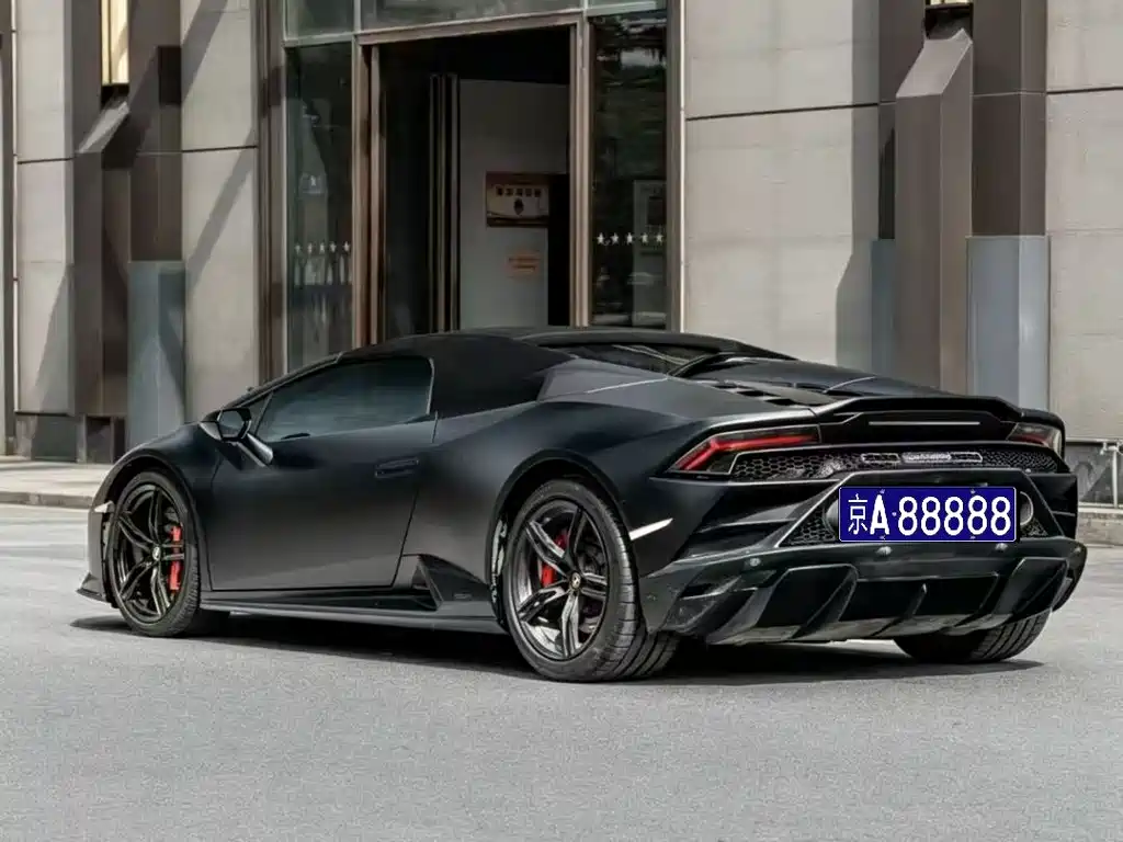 Lamborghini Huracán 2021