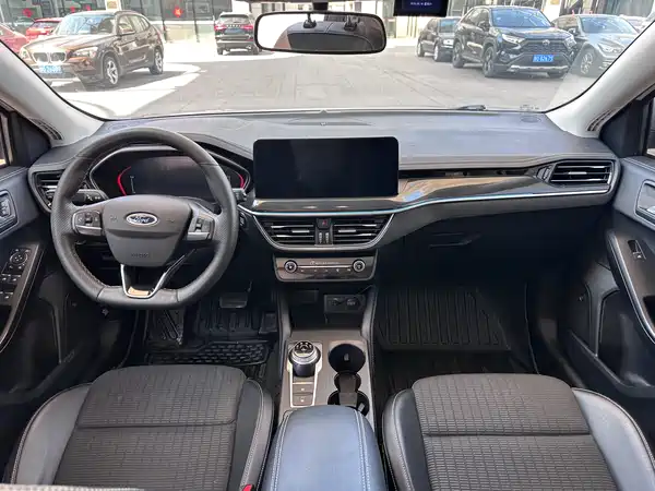 Ford Focus 2021