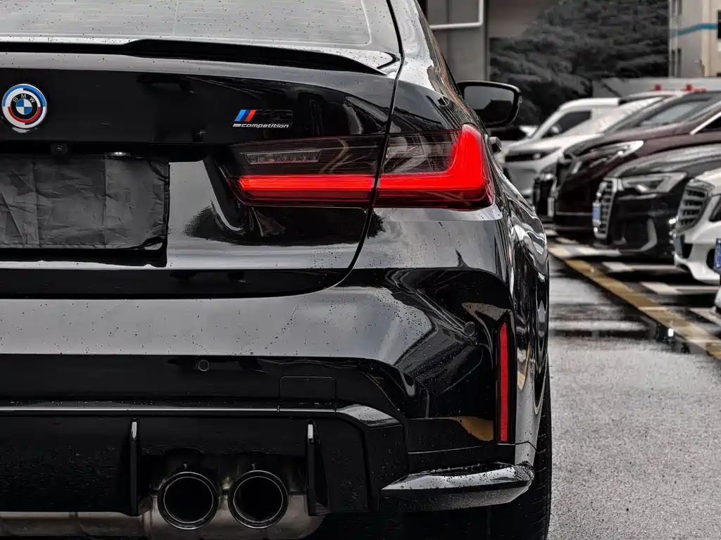 BMW M3 2023 — фото 11