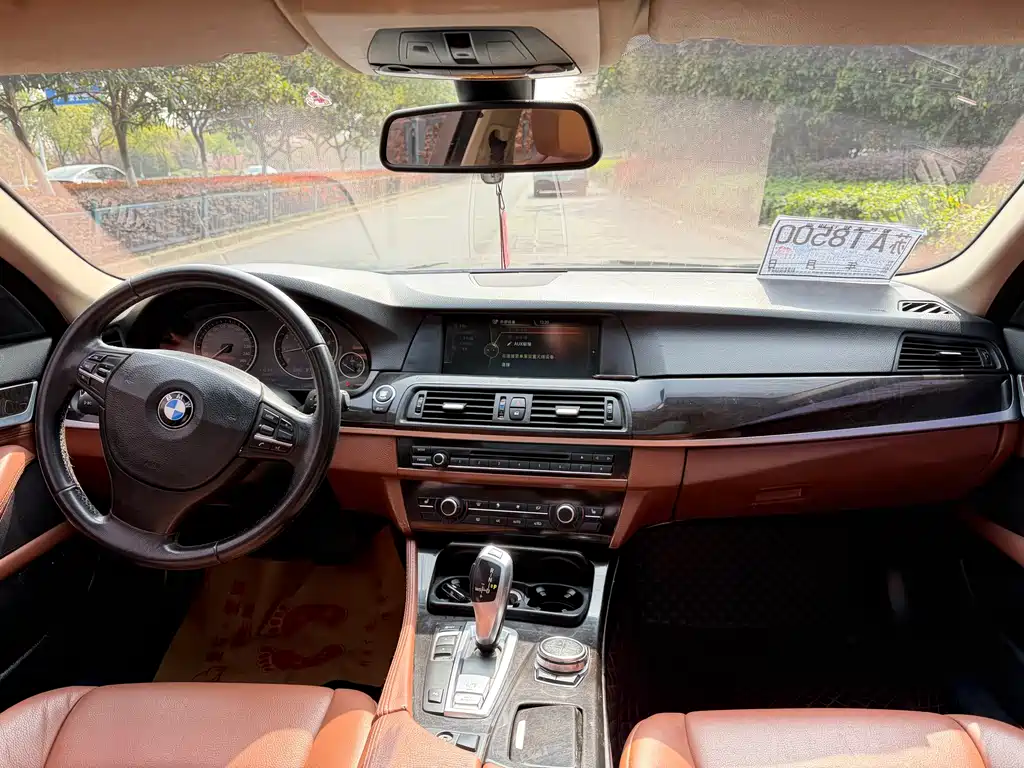 BMW 5 Series 2013 — фото 13