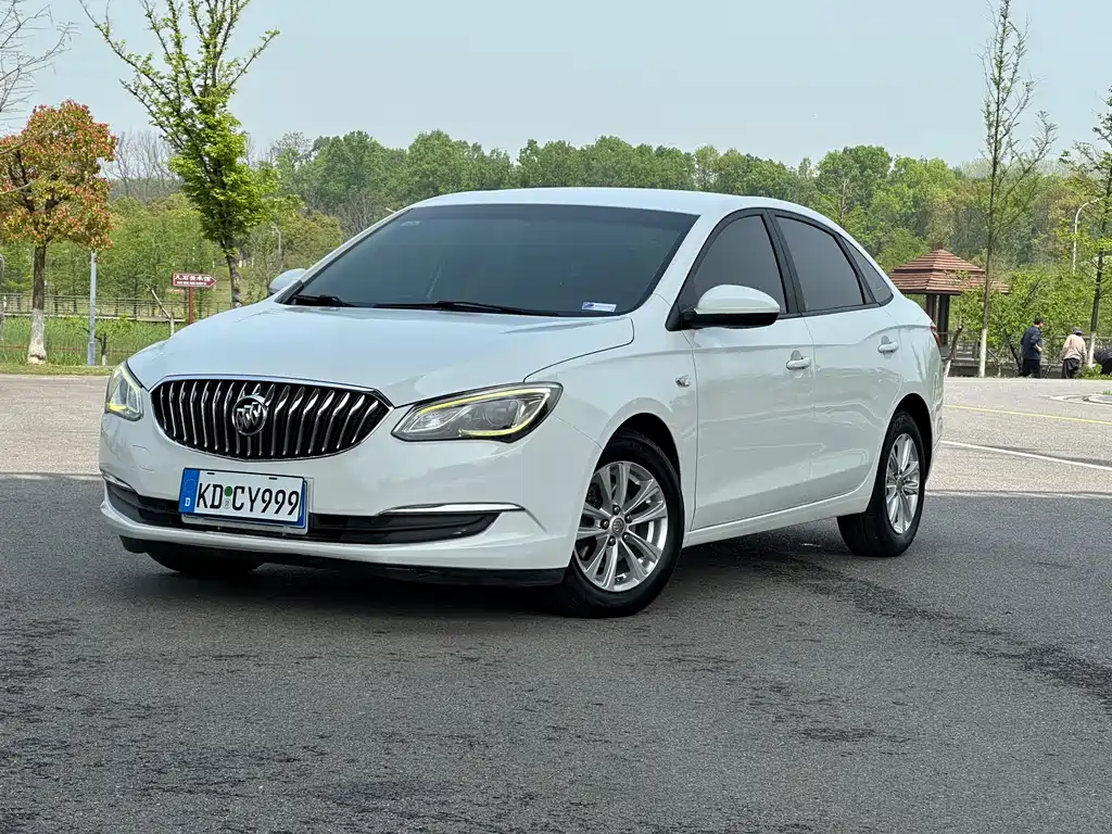 Buick Excelle 2015 — фото 1