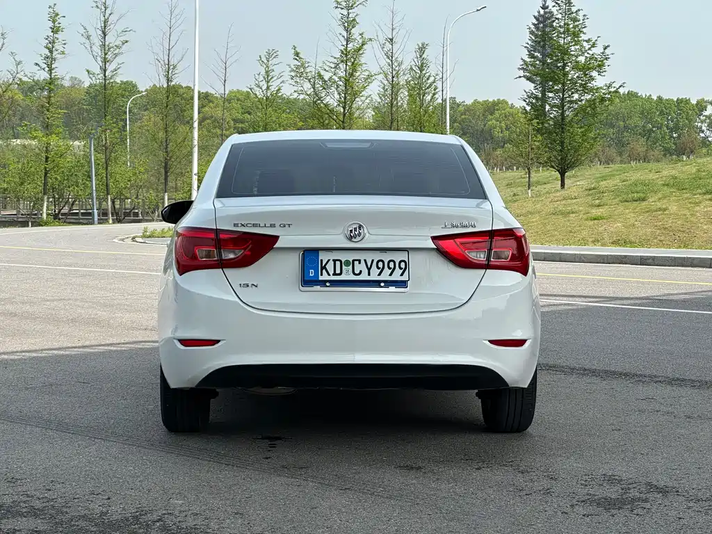 Buick Excelle 2015 — фото 15