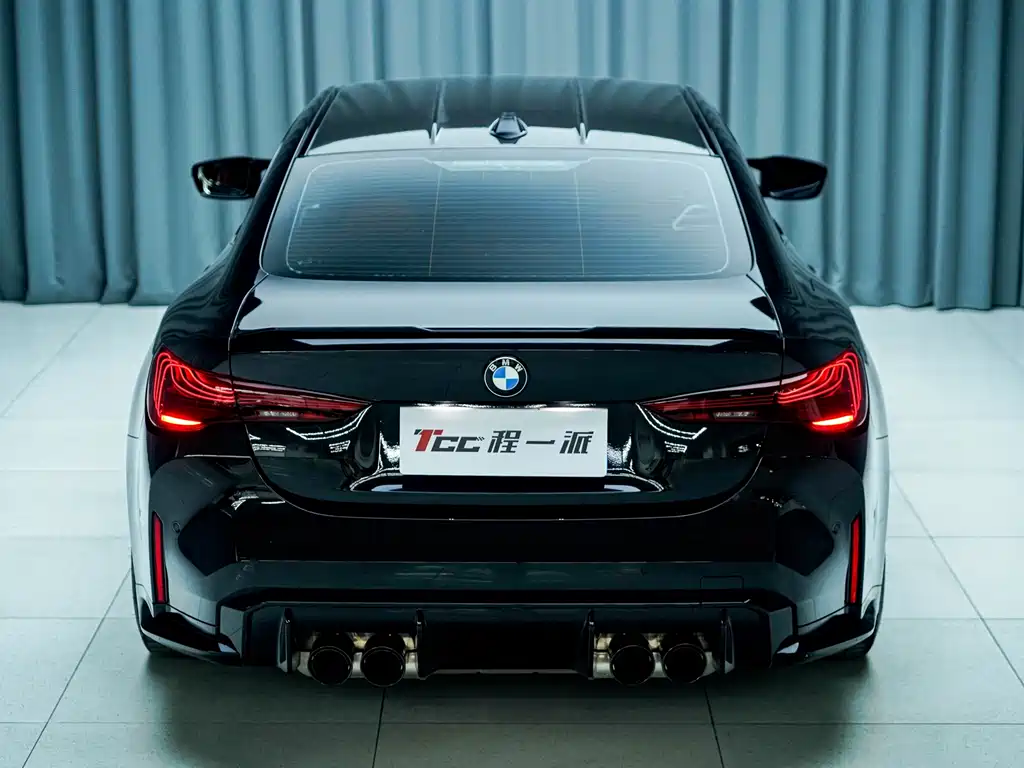 BMW M4 2025 — фото 7