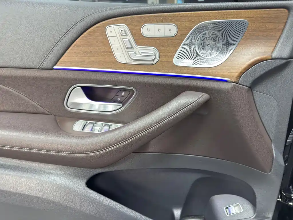Mercedes-Benz GLS 2020 — фото 11