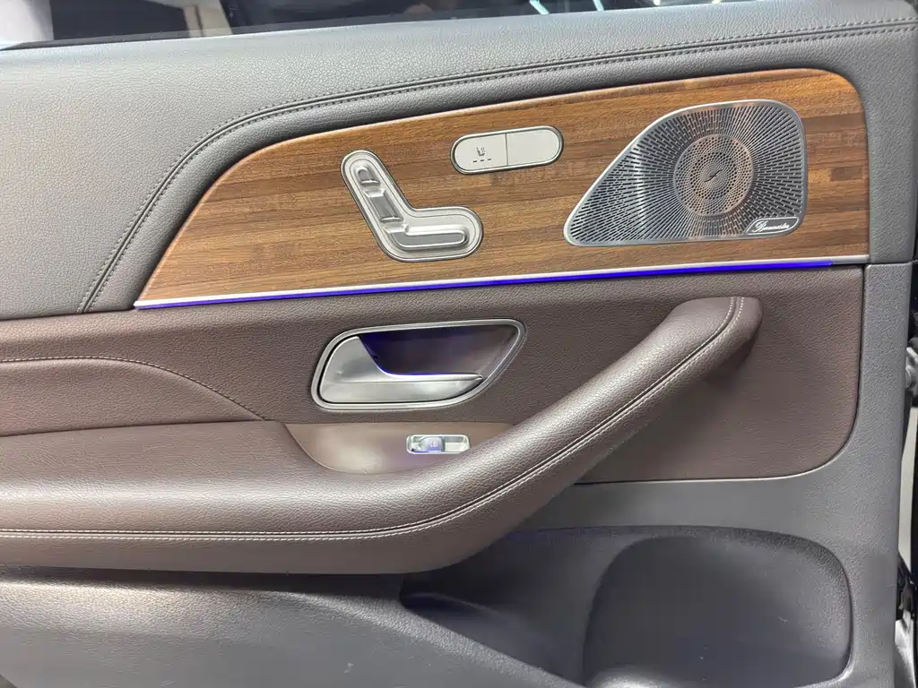 Mercedes-Benz GLS 2020 — фото 13