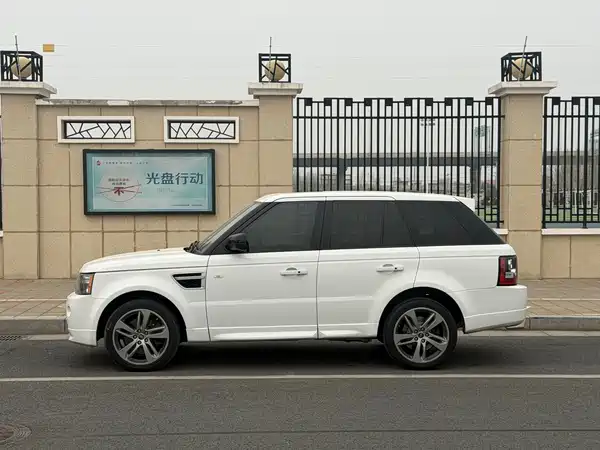 Land Rover Range Rover Sport 2013