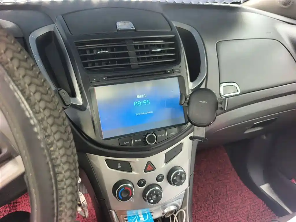Chevrolet Trax 2015 — фото 6
