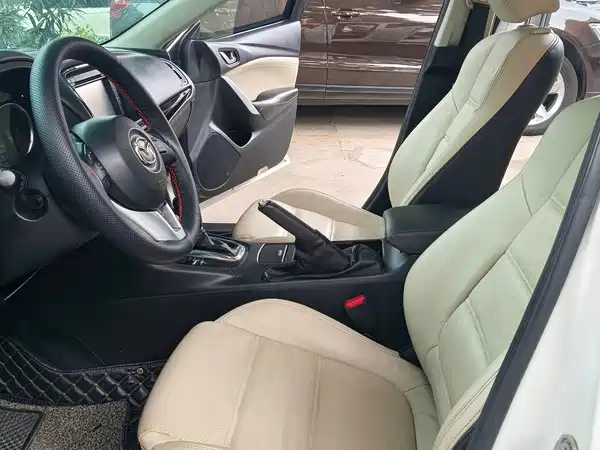 Mazda Atenza 2015