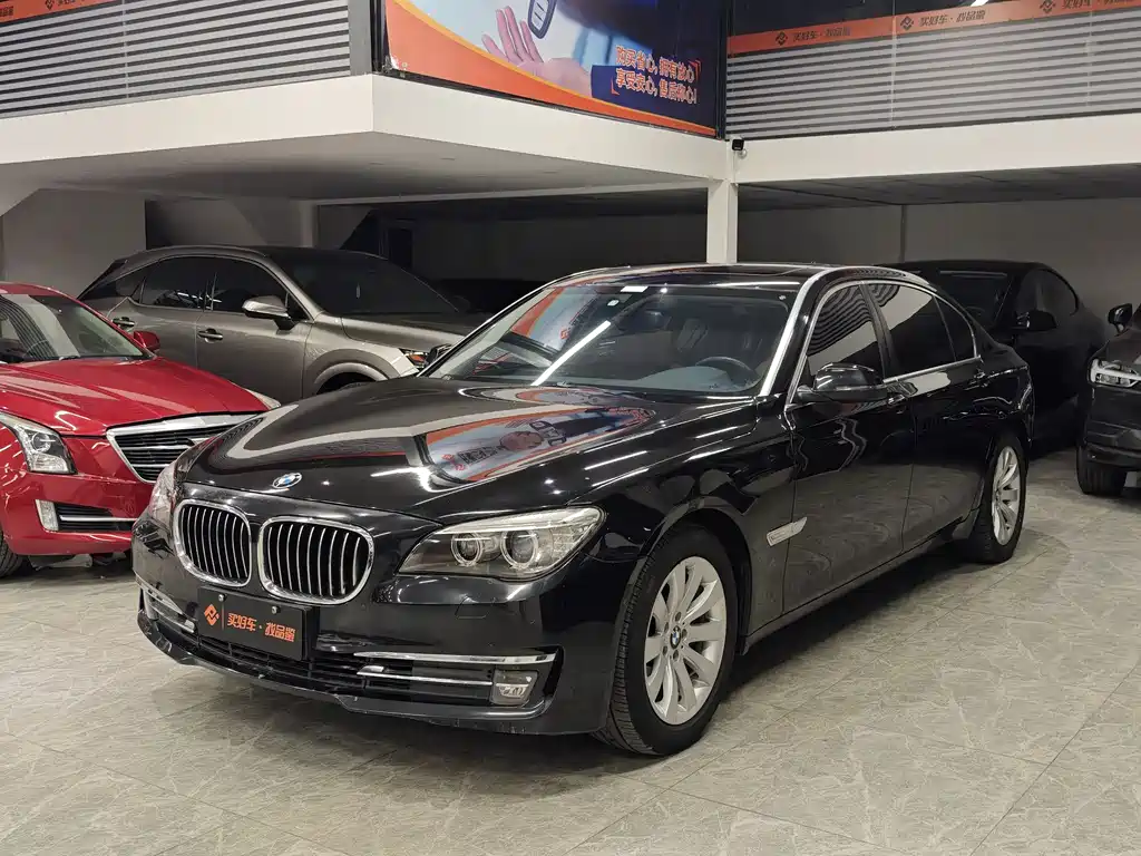 BMW 7 Series 2014 — фото 1
