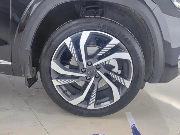 Geely Xingyue L 2024