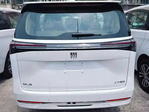 Buick GL8 2025
