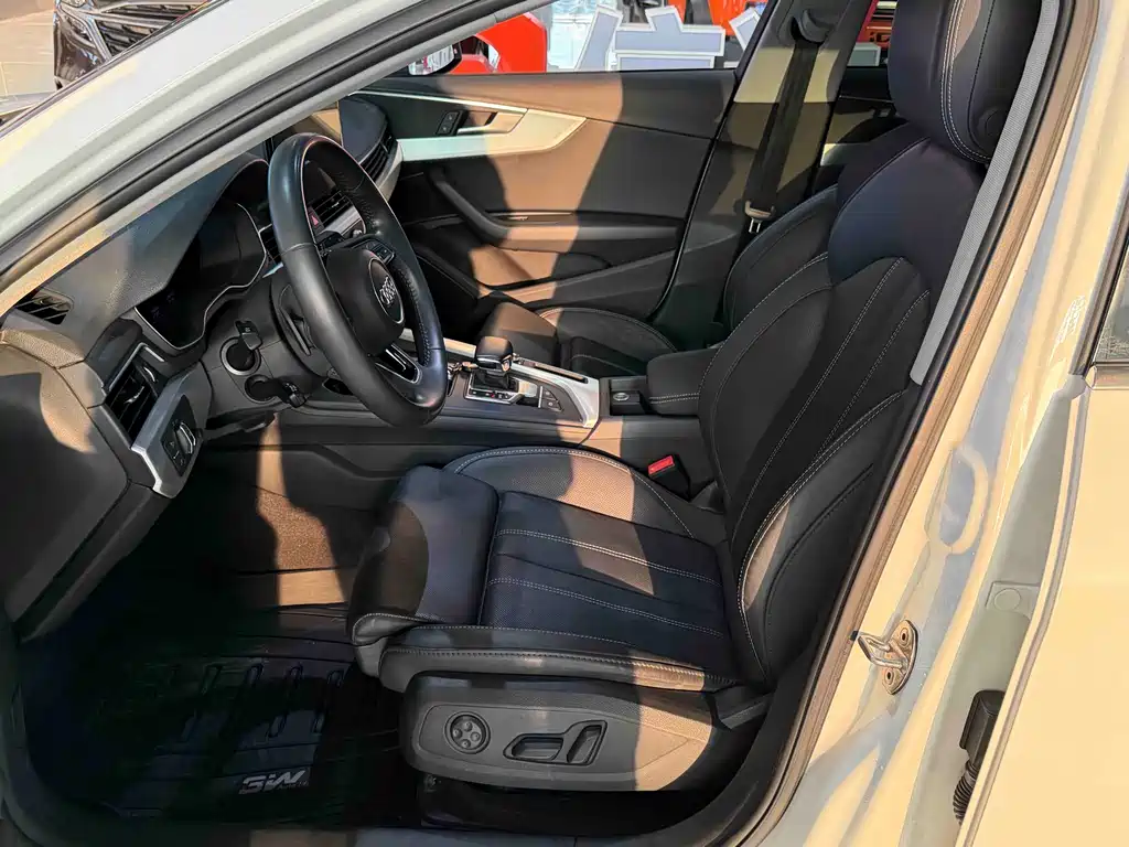 Audi A4L 2021