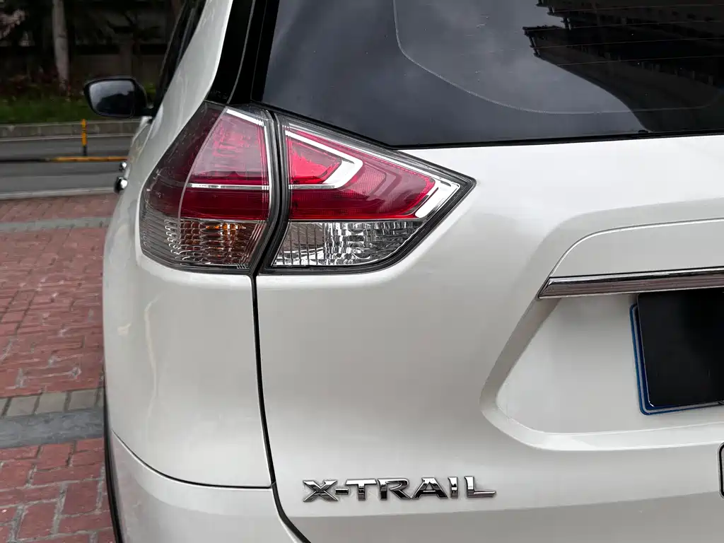 Nissan X-Trail 2017 — фото 11