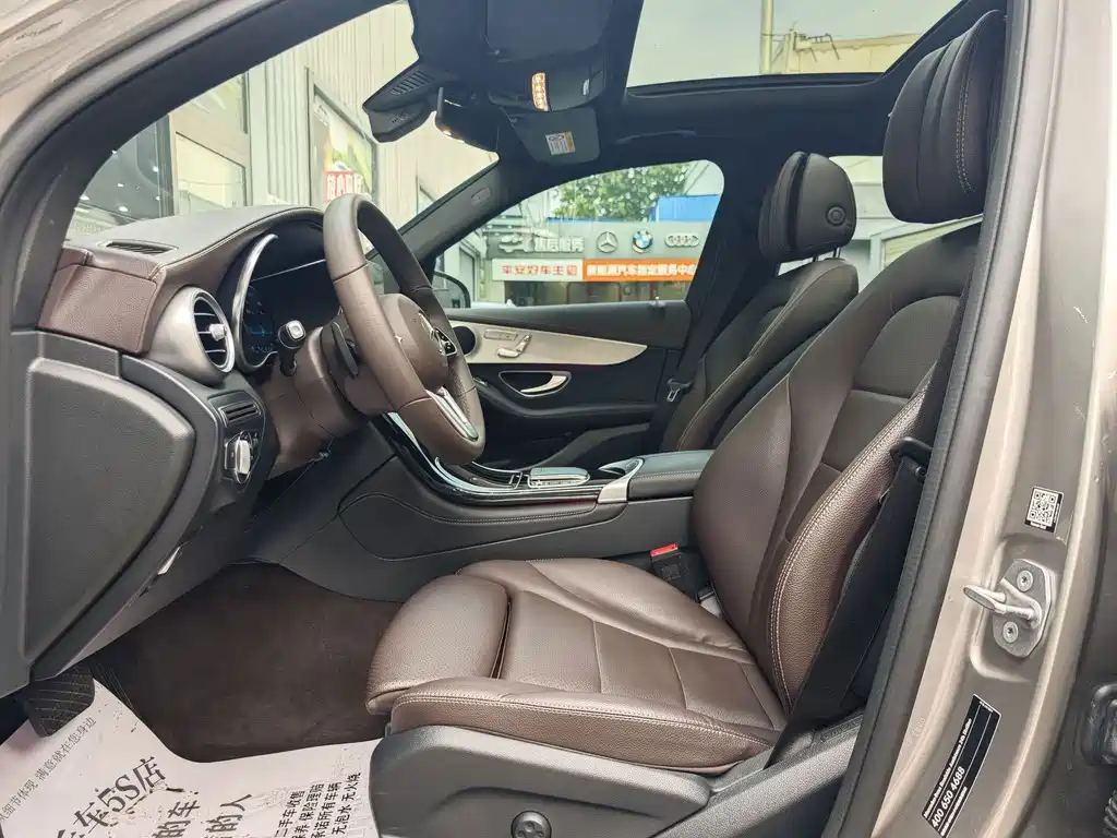 Mercedes-Benz GLC 2020 — фото 16