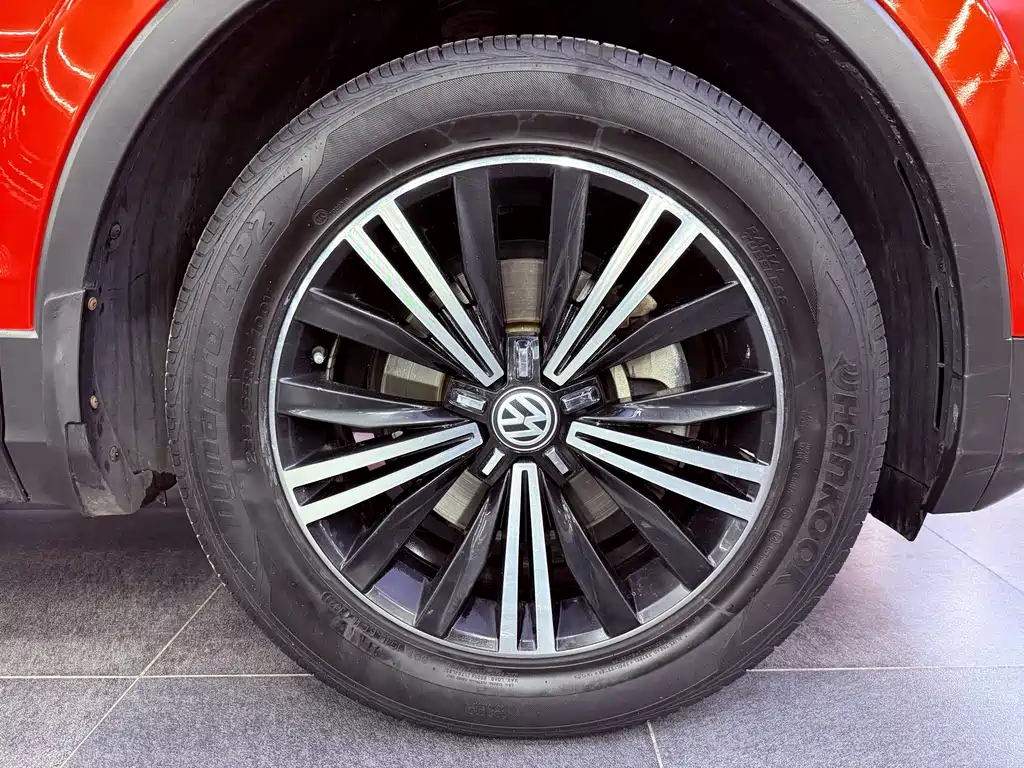 Volkswagen Tiguan L 2017 — фото 27