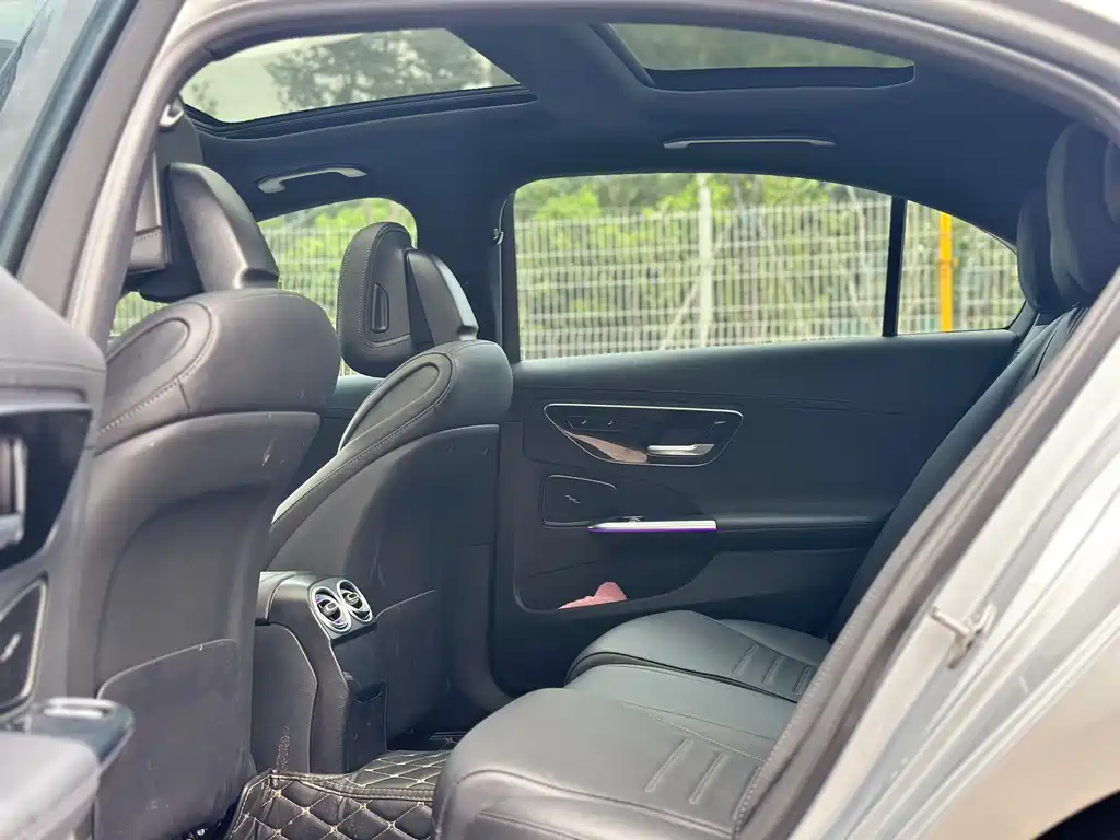 Mercedes-Benz C-Class 2022