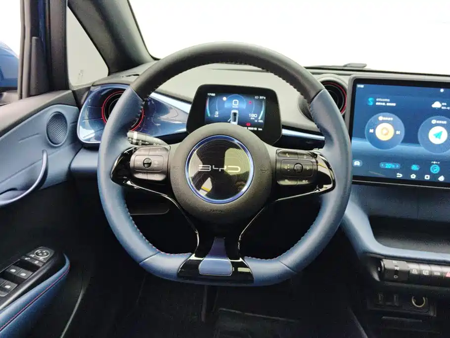 BYD Dolphin 2022 — фото 15