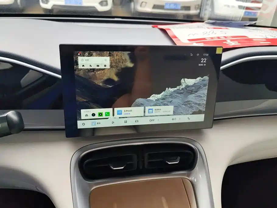 Geely Galaxy Starwish 2025 — фото 13