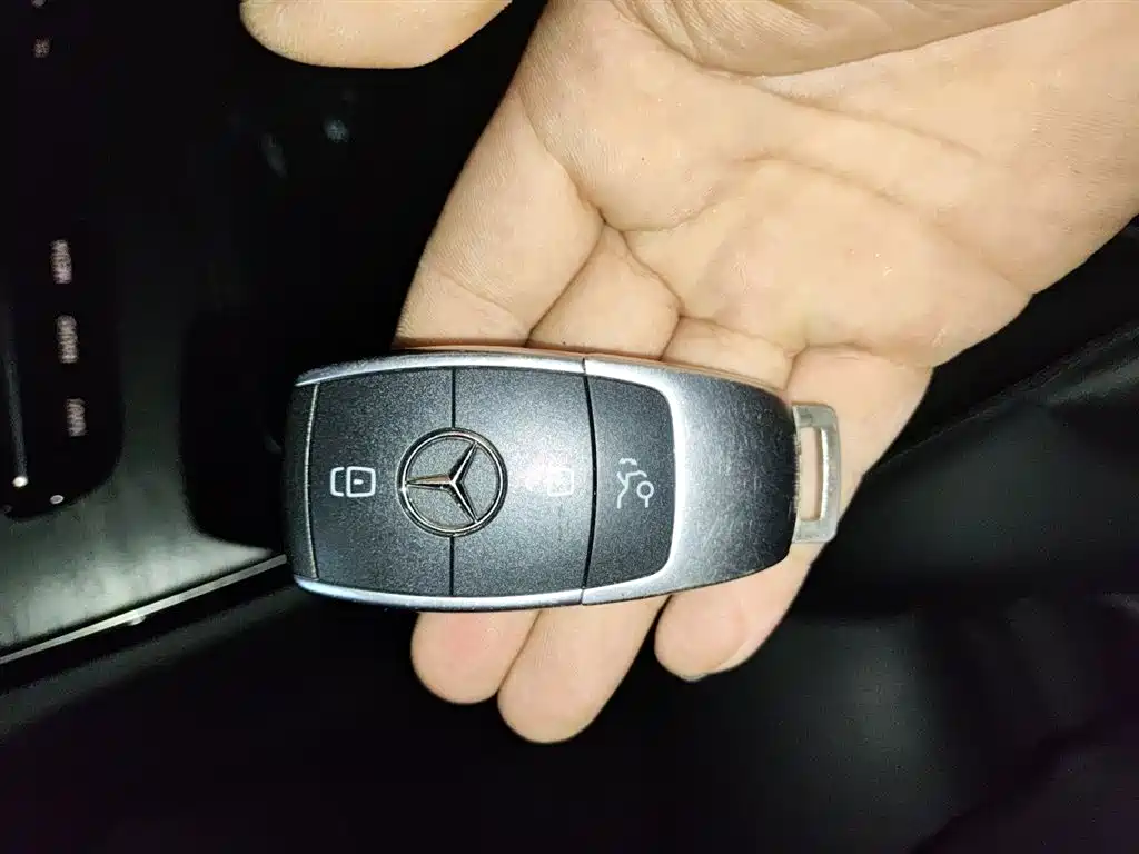 Mercedes-Benz C-Class 2019 — фото 12