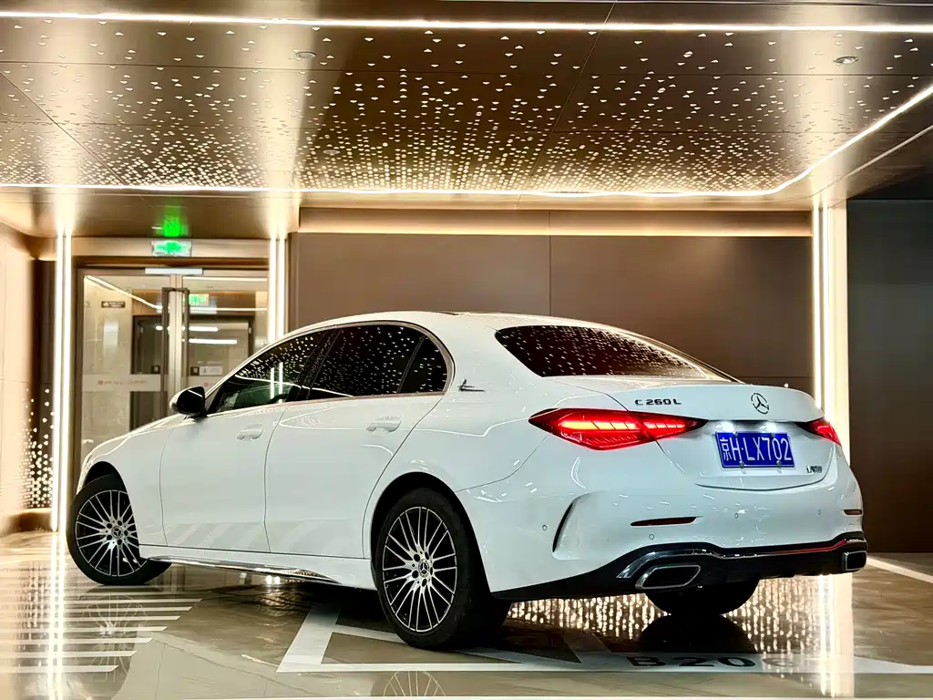 Mercedes-Benz C-Class 2021