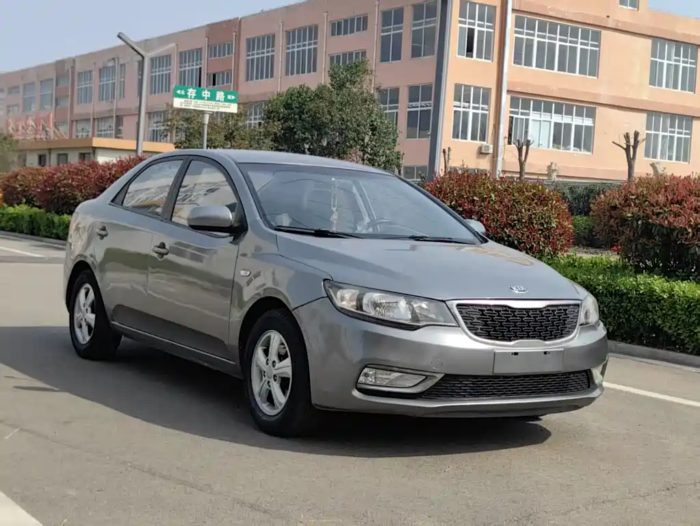 Kia Forte 2014 — фото 3