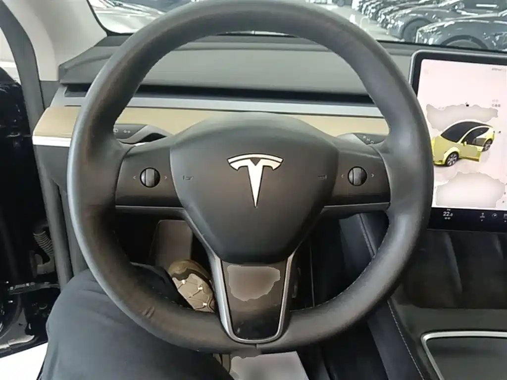 Tesla Model Y 2023 — фото 11