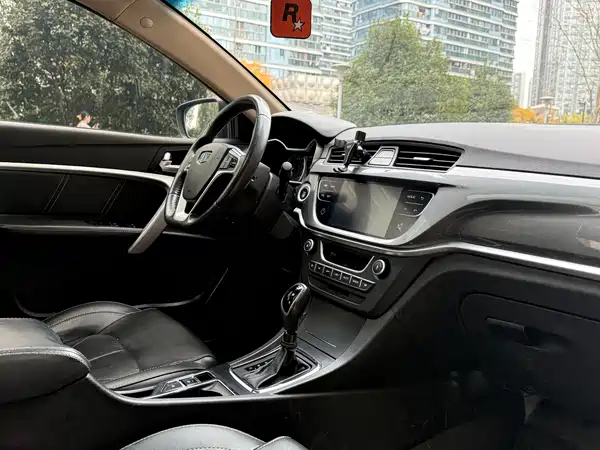 Geely Emgrand 2017