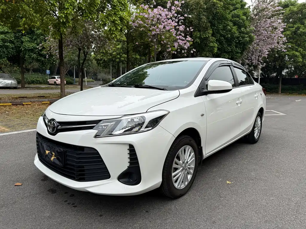 Toyota Vios 2021 — фото 1
