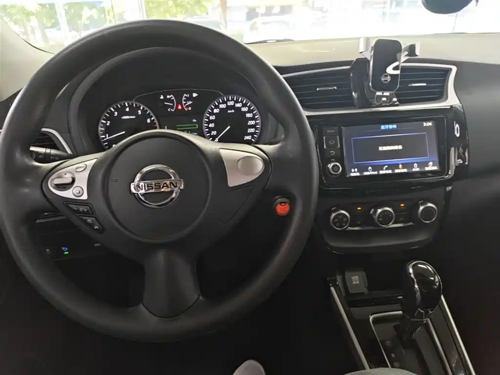Nissan Sylphy 2017 — фото 10