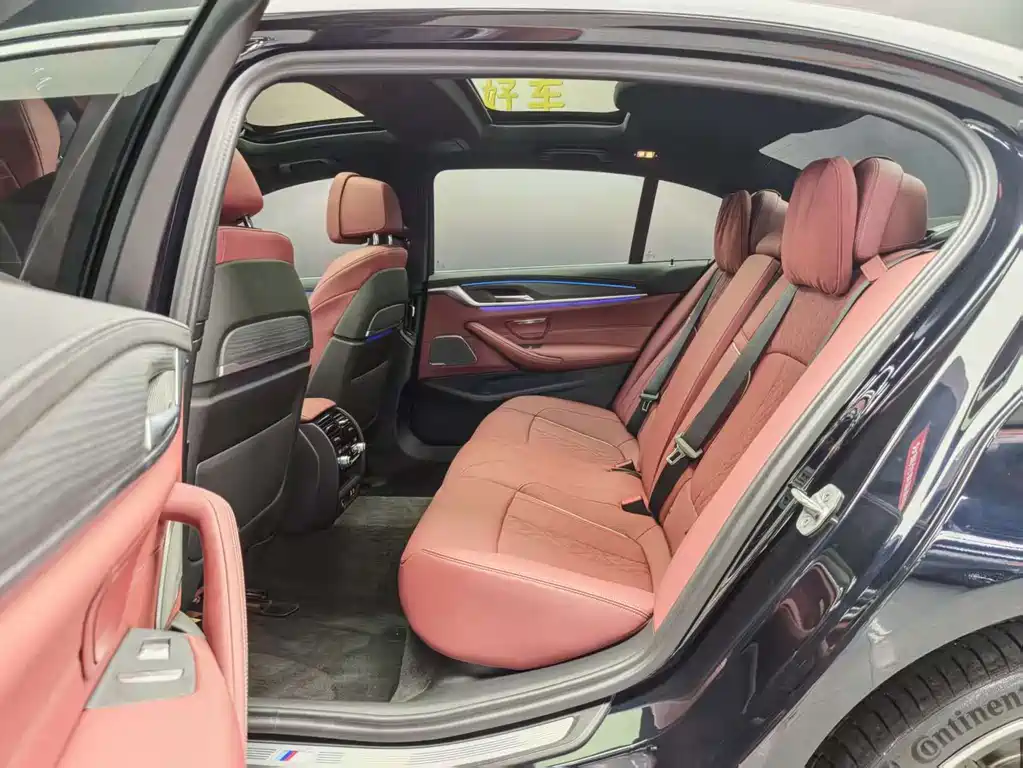 BMW 5 Series 2024