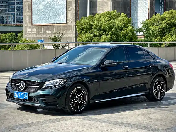 Mercedes-Benz C-Class 2021