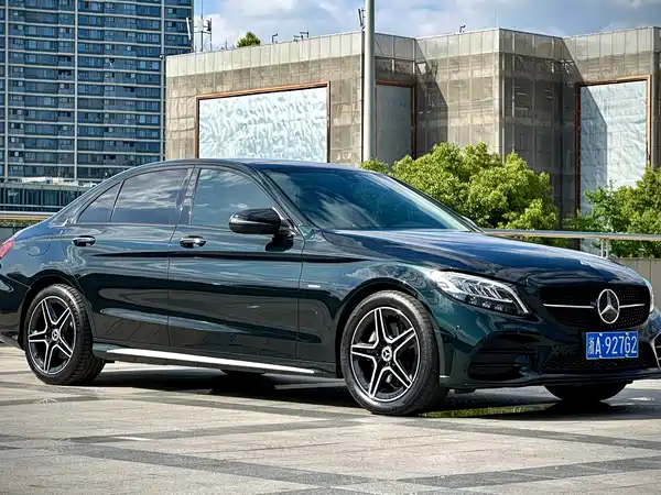 Mercedes-Benz C-Class 2021