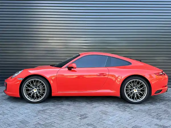 Porsche 911 2018