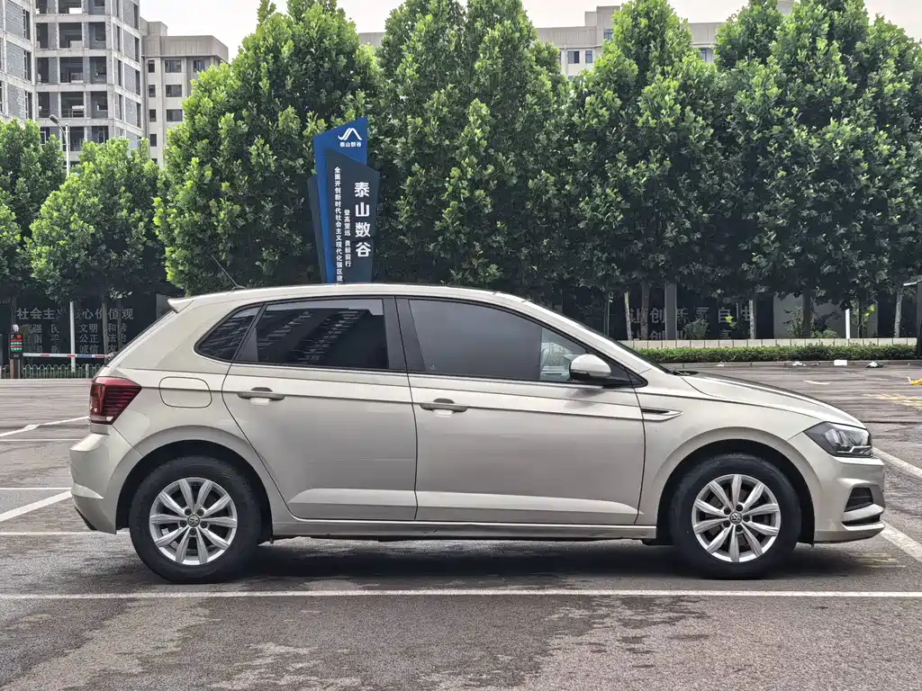 Volkswagen Polo 2021