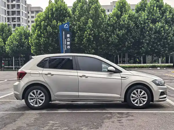 Volkswagen Polo 2021