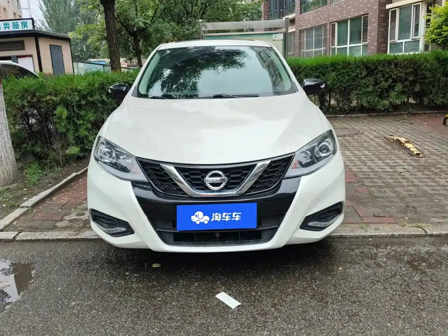 Nissan Tiida 2023