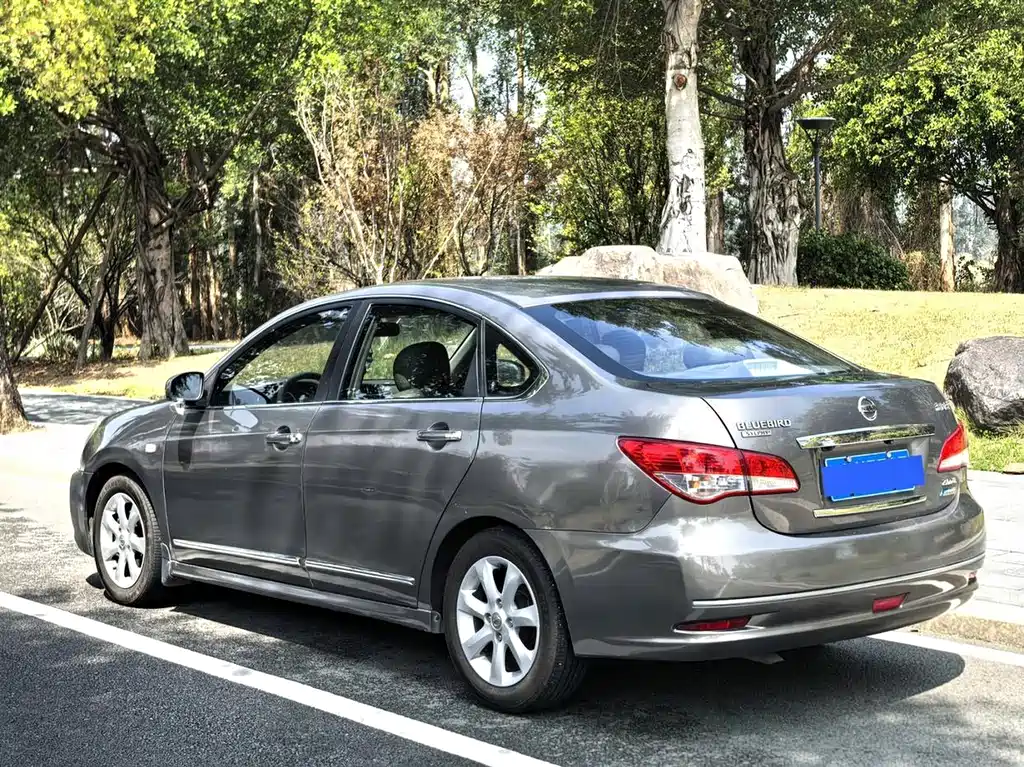 Nissan Sylphy 2010 — фото 25