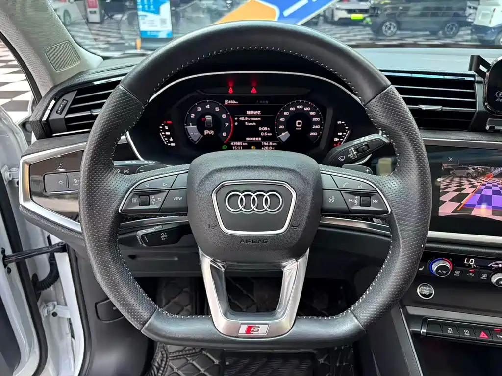 Audi Q3 Sportback 2021 — фото 7