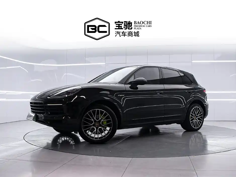 Porsche Cayenne Hybrid 2023 — фото 1