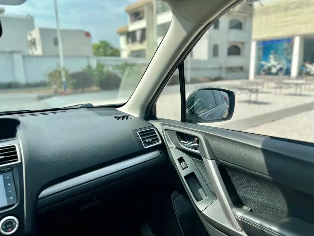 Subaru Forester 2016 — фото 14