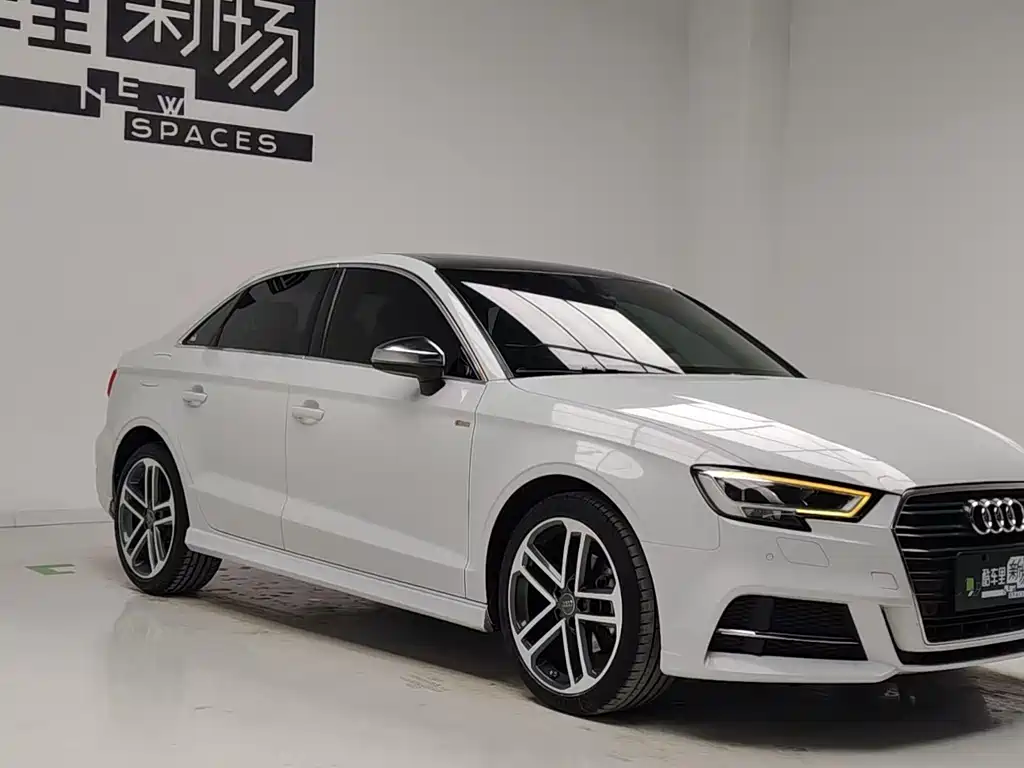 Audi A3 2017 — фото 3
