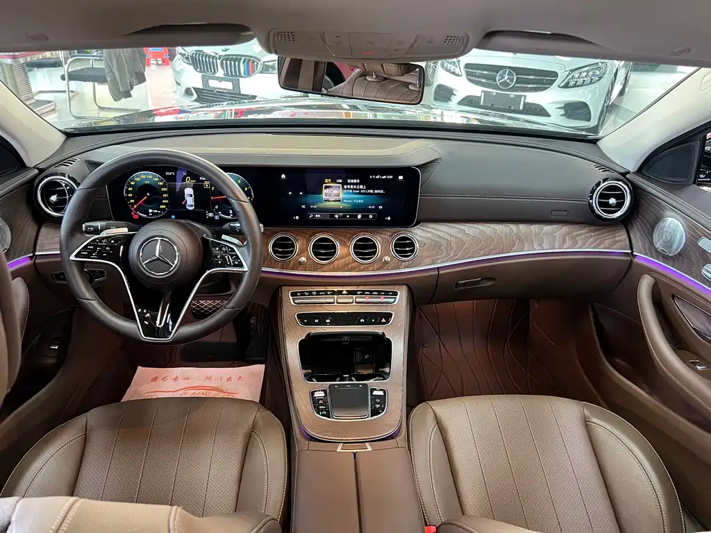 Mercedes-Benz E-Class 2023 — фото 7
