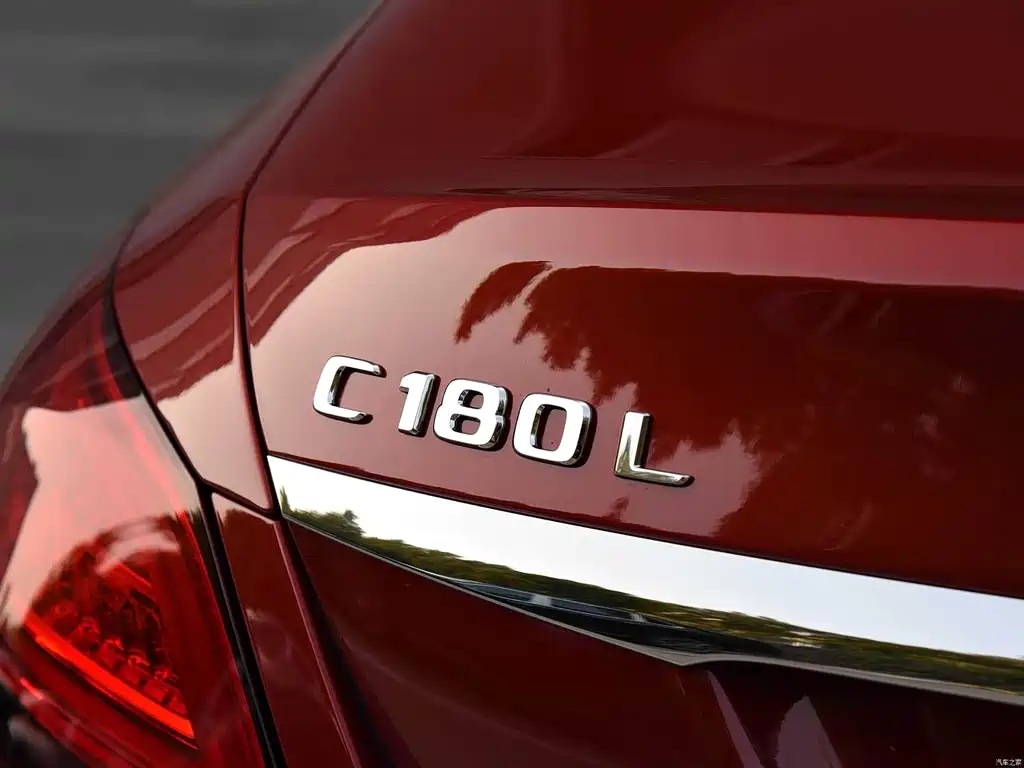 Mercedes-Benz C-Class 2019 — фото 7