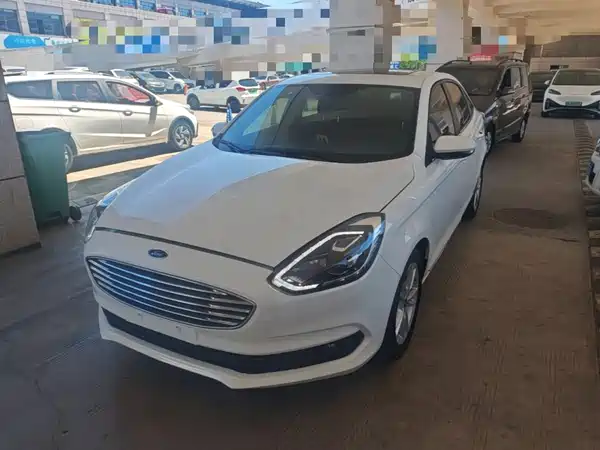 Ford Escort 2021