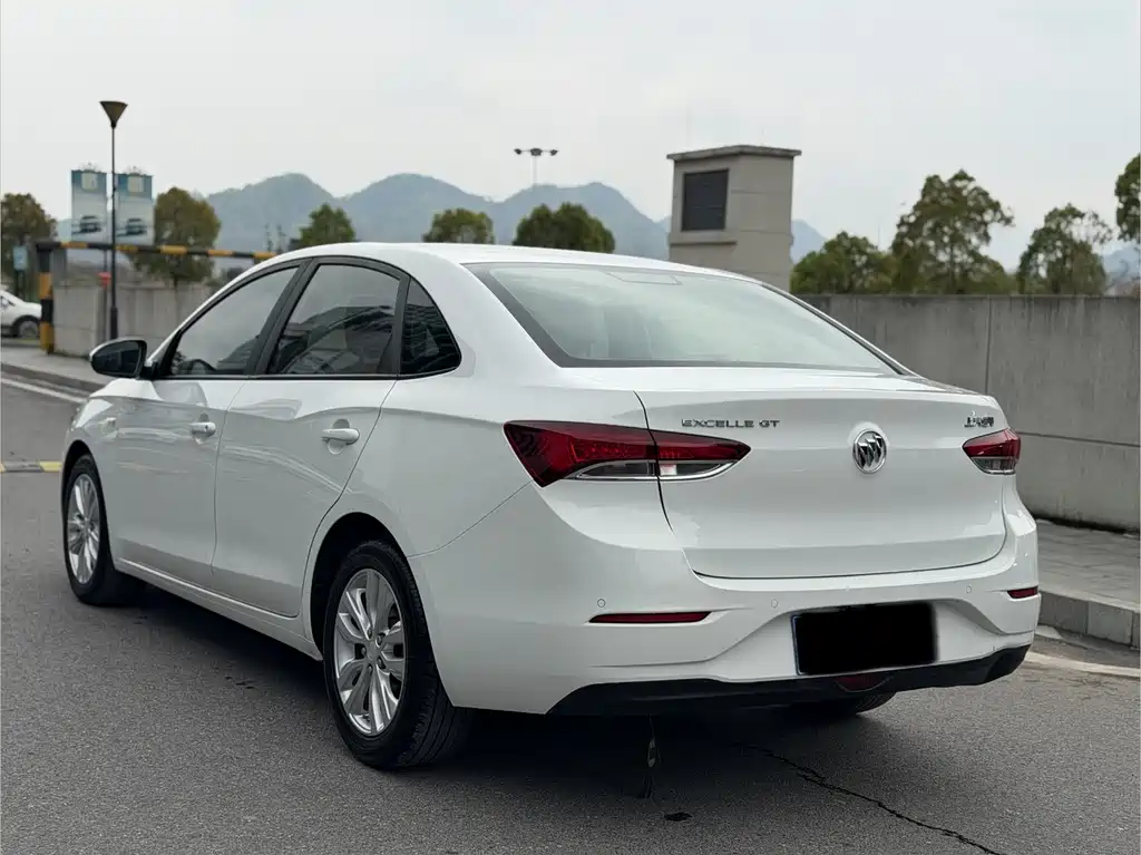 Buick Excelle 2021 — фото 12