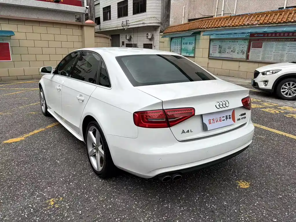 Audi A4L 2014
